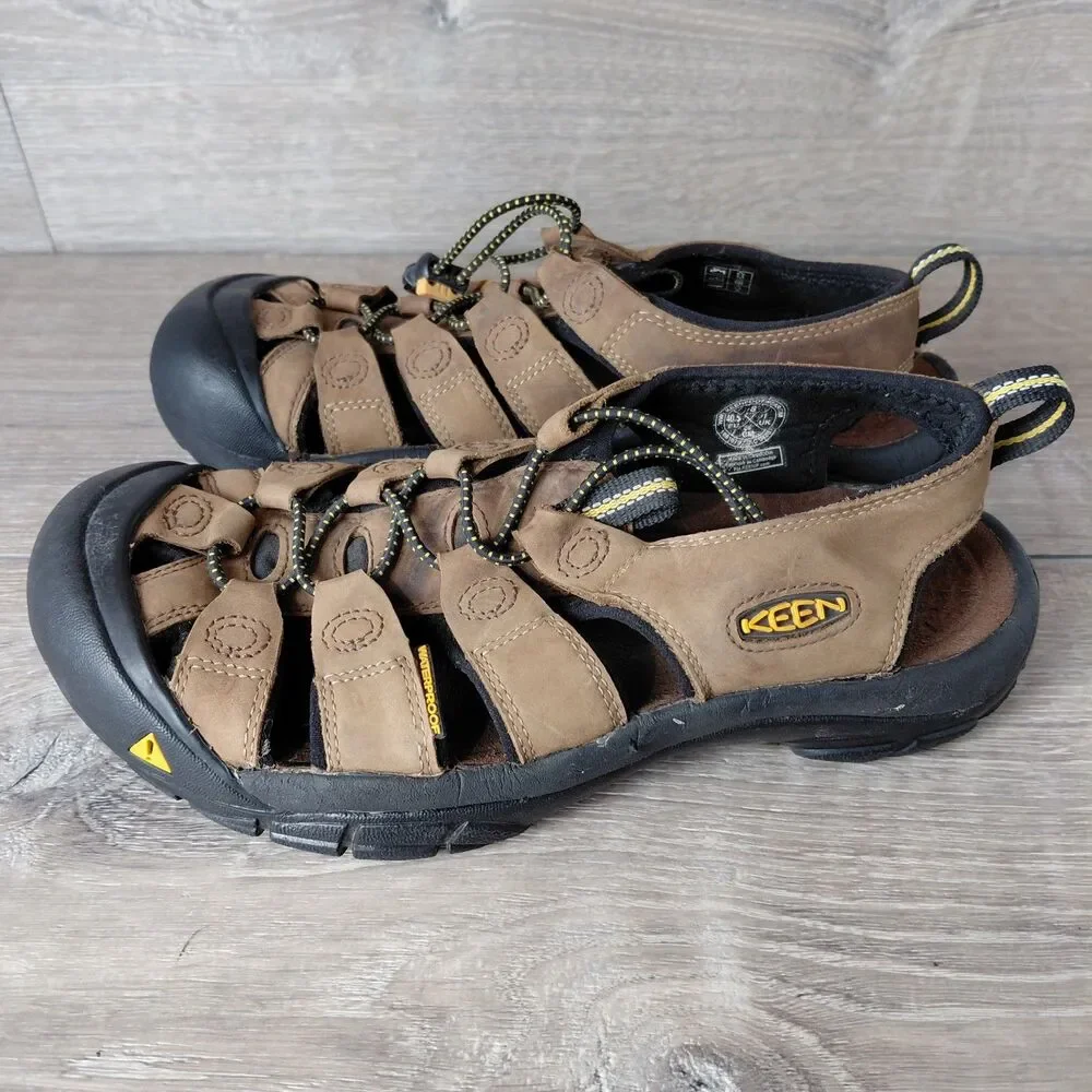 KEEN Newport H2 Sandals Mens 8 Brown Leather Waterproof Hiking Fisherman Shoes